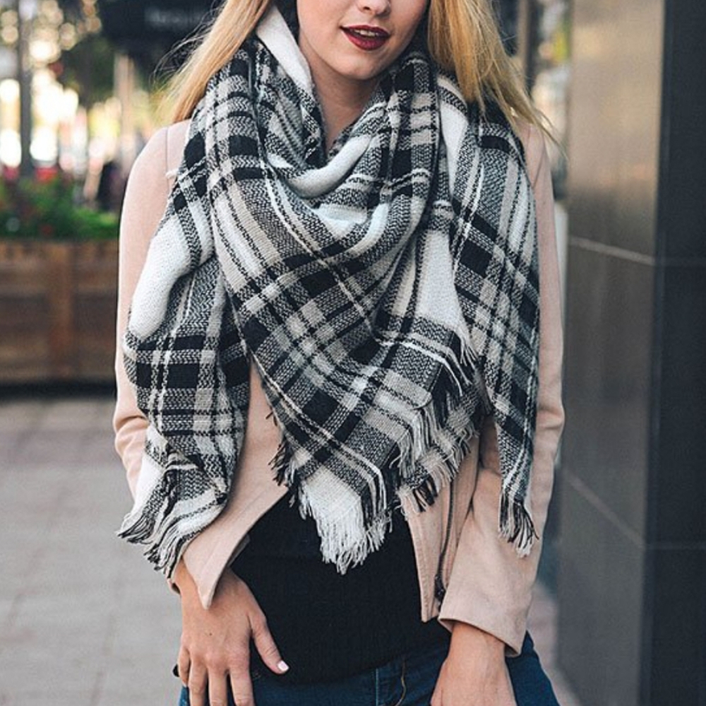 Black & White Plaid Blanket Scarve